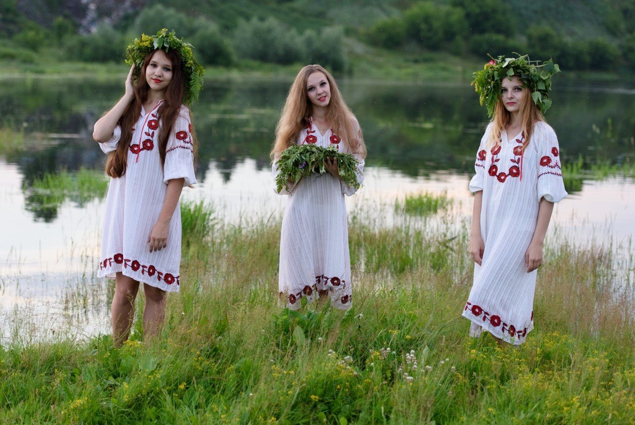 Slavic women in Soyapango