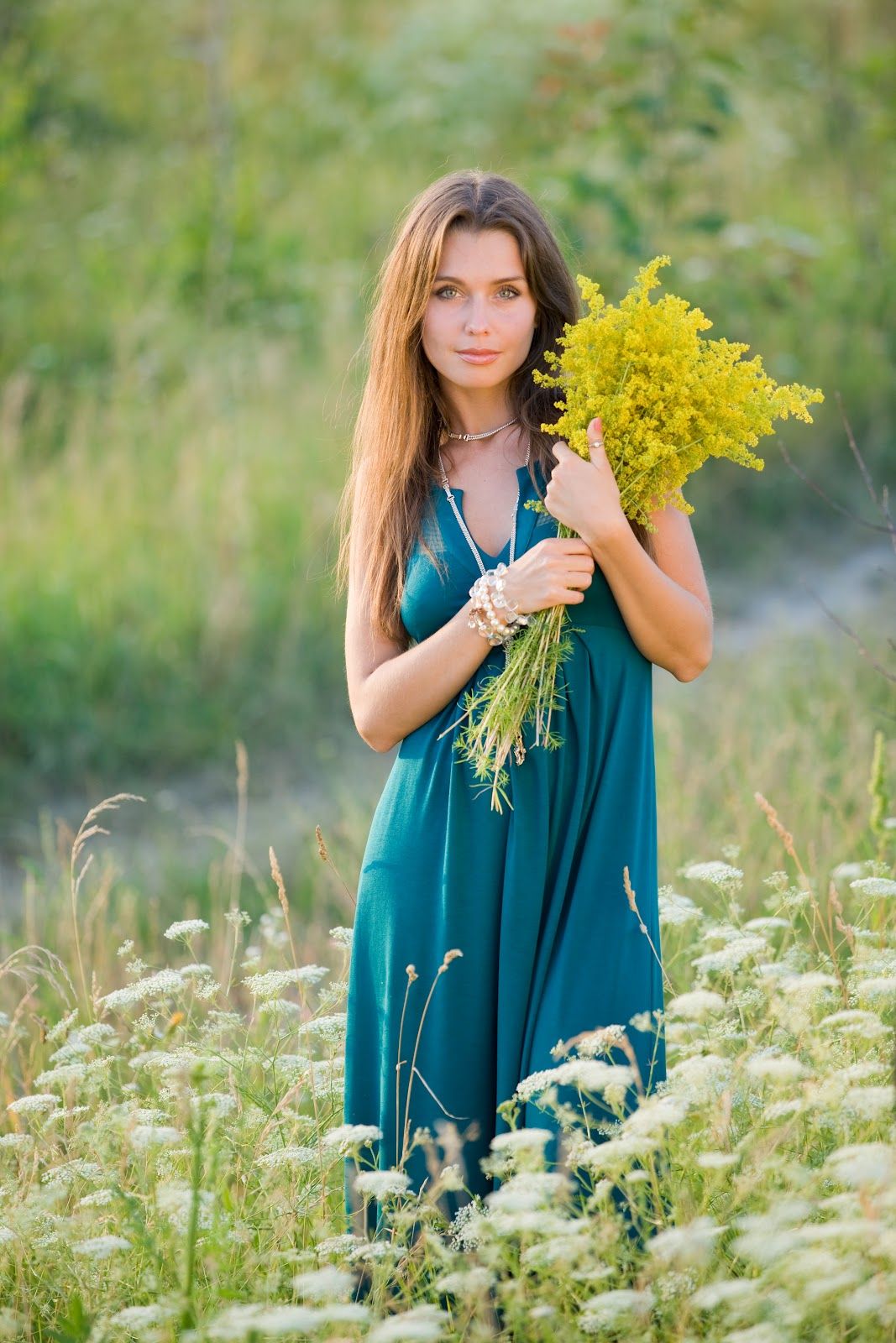 Slavic women in Soyapango
