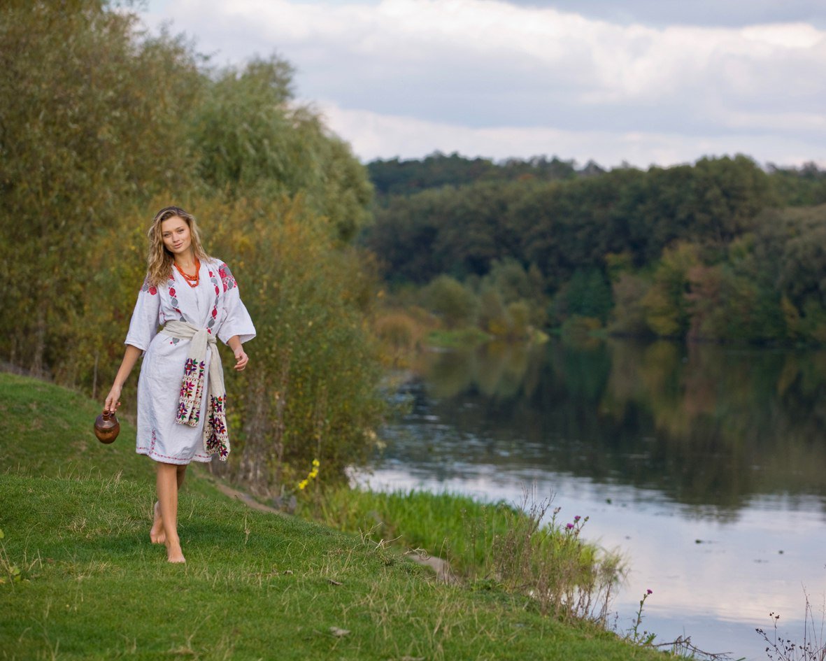 Nude girl Slavic women in Soyapango